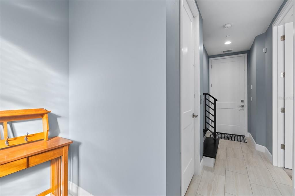 For Sale: $919,000 (3 beds, 3 baths, 2030 Square Feet)