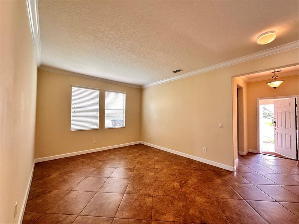 En Venta: $765,990 (5 camas, 3 baños, 3285 Pies cuadrados)