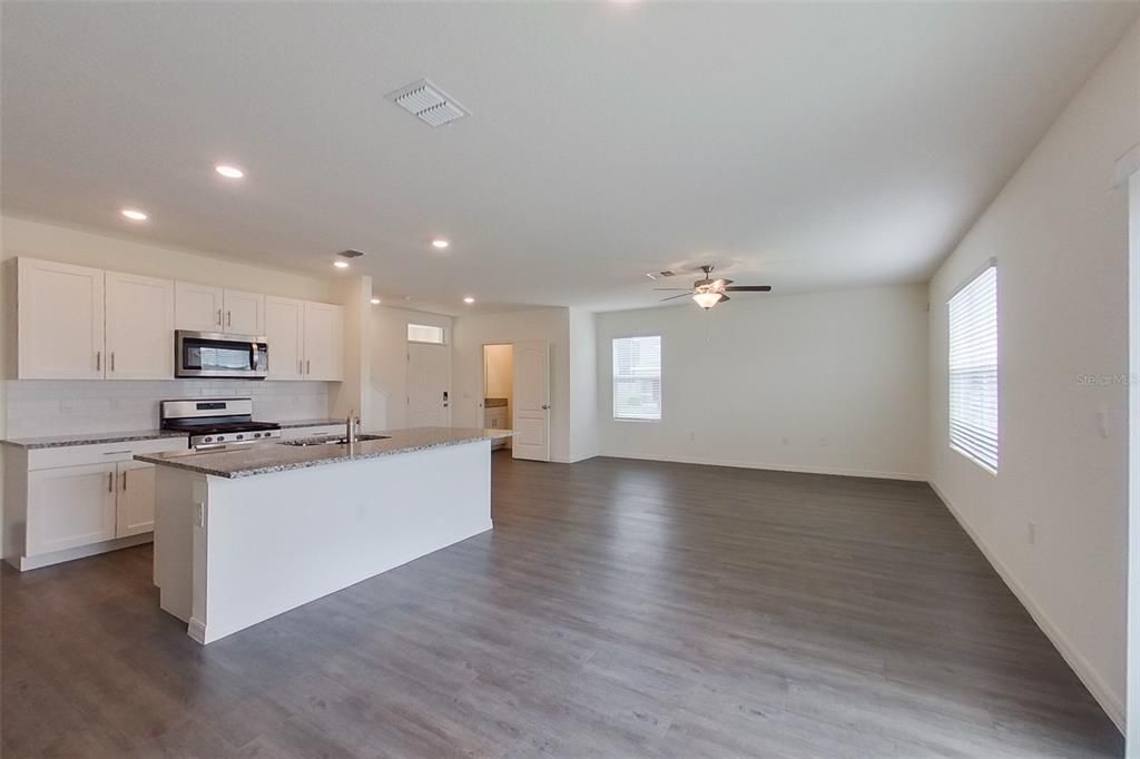 Active With Contract: $2,145 (4 beds, 2 baths, 2007 Square Feet)