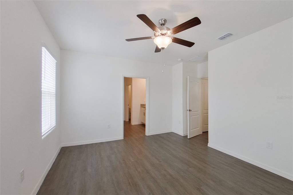Active With Contract: $2,145 (4 beds, 2 baths, 2007 Square Feet)