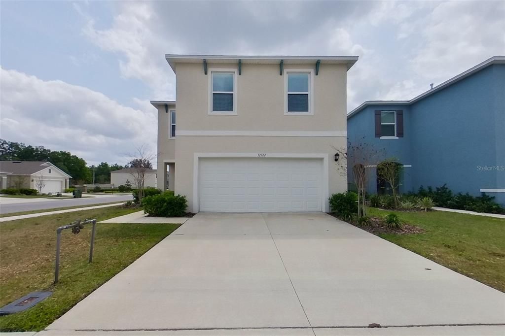 Active With Contract: $2,145 (4 beds, 2 baths, 2007 Square Feet)