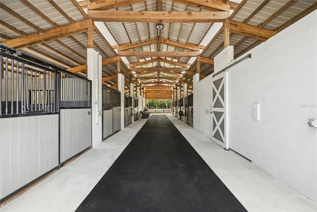 На продажу: $2,375,000 (4 спален, 4 ванн, 3213 Квадратных фут)