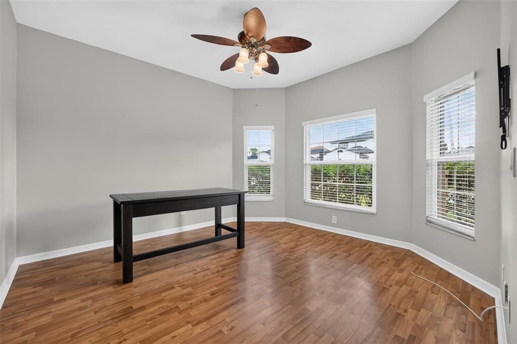 For Sale: $495,000 (3 beds, 2 baths, 1728 Square Feet)