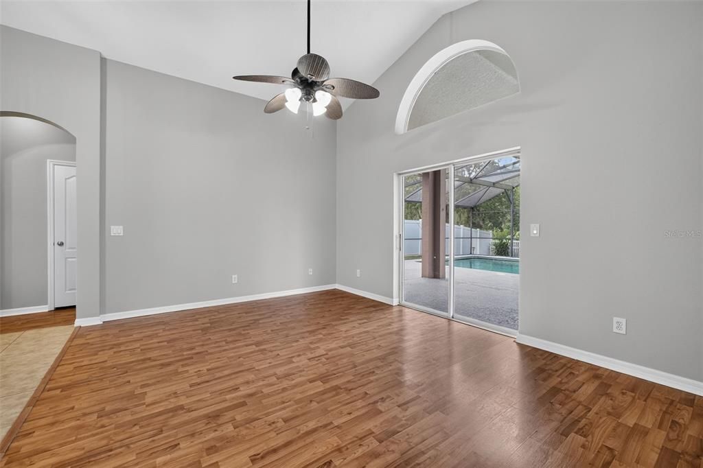 For Sale: $495,000 (3 beds, 2 baths, 1728 Square Feet)