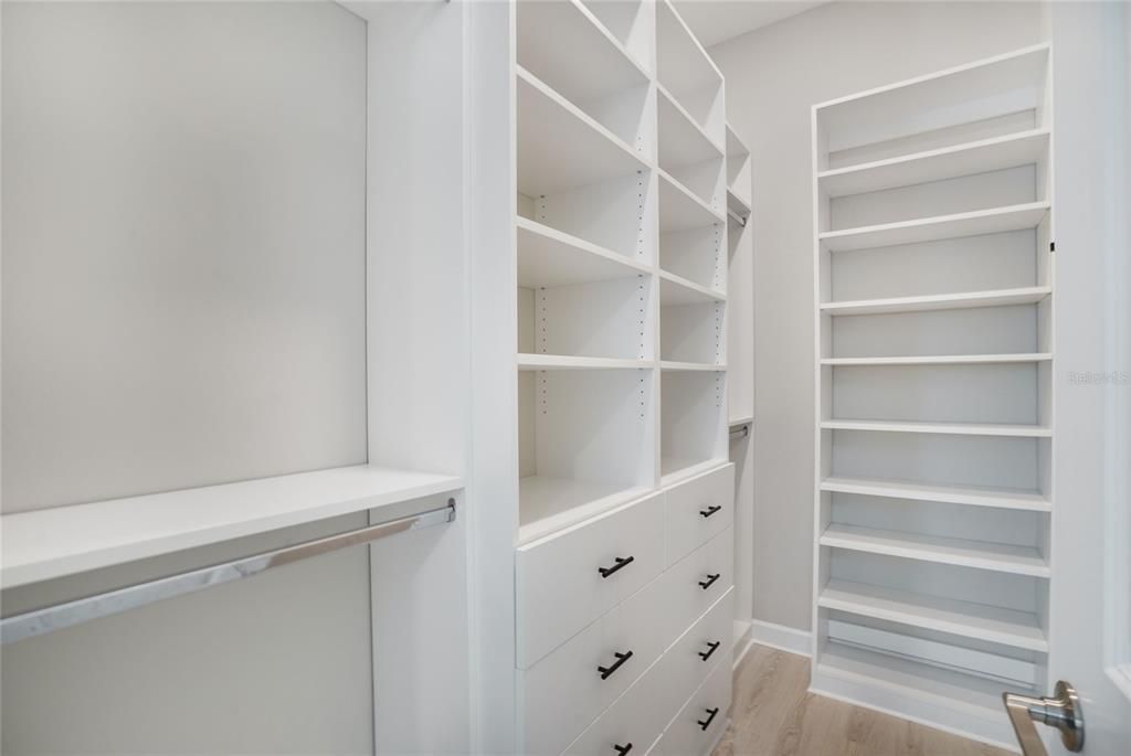 En Venta: $925,000 (3 camas, 3 baños, 2650 Pies cuadrados)