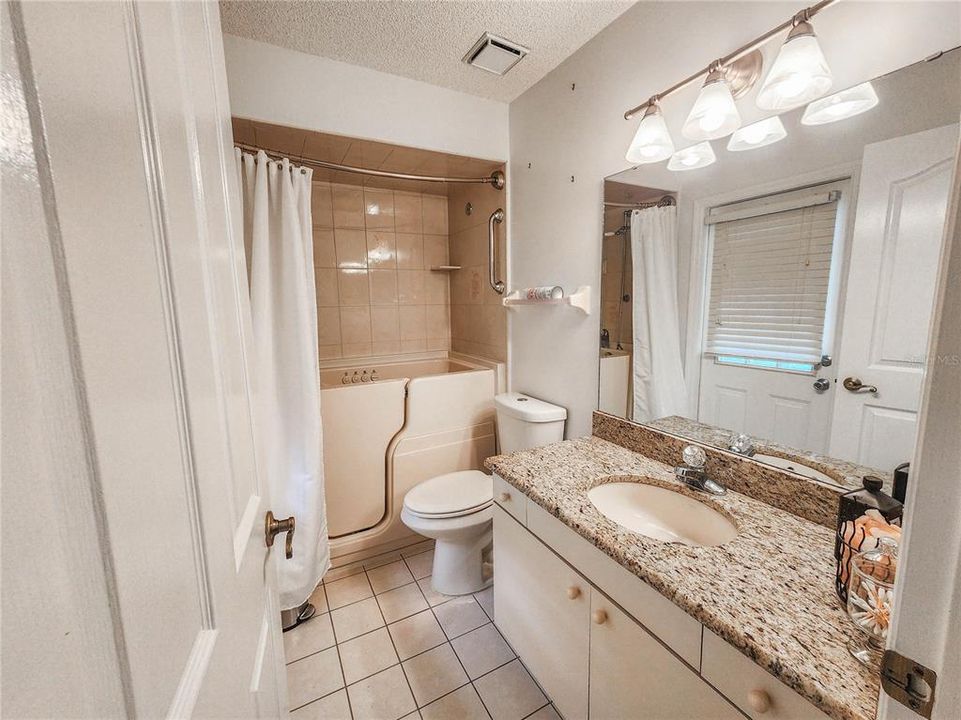 En Venta: $464,900 (3 camas, 2 baños, 1535 Pies cuadrados)