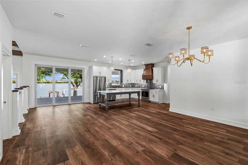 For Sale: $1,249,900 (5 beds, 5 baths, 3688 Square Feet)