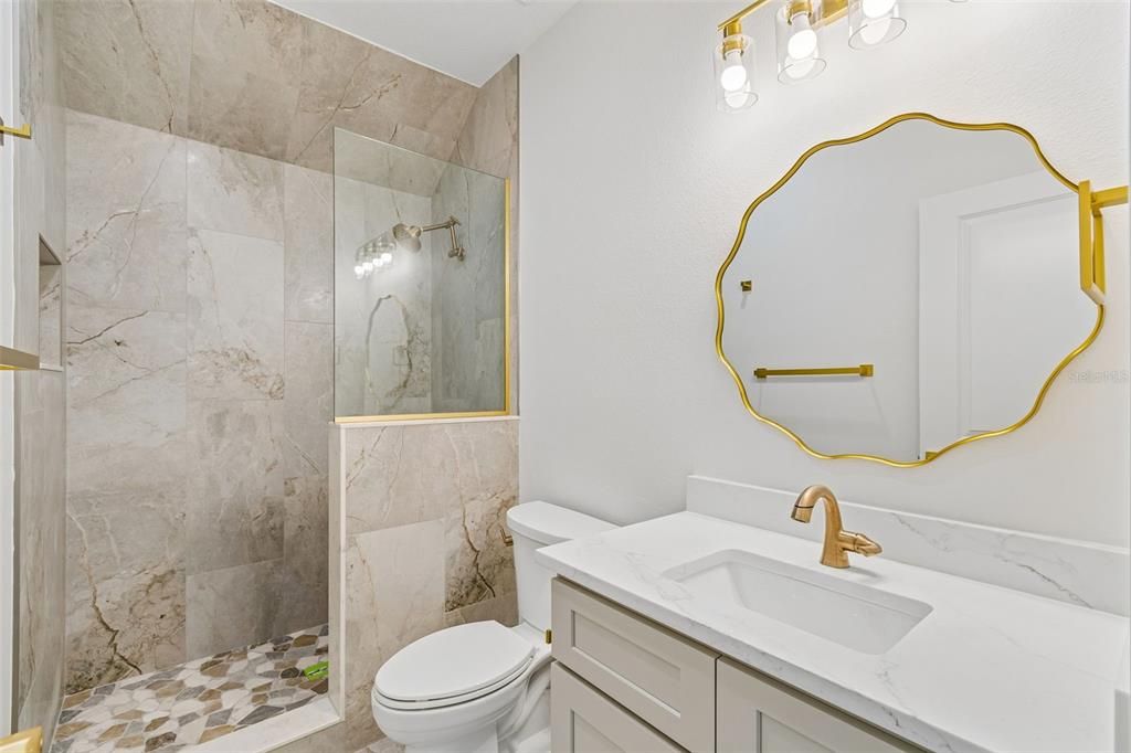 For Sale: $1,249,900 (5 beds, 5 baths, 3688 Square Feet)