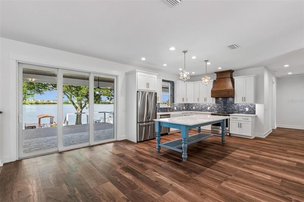 For Sale: $1,249,900 (5 beds, 5 baths, 3688 Square Feet)