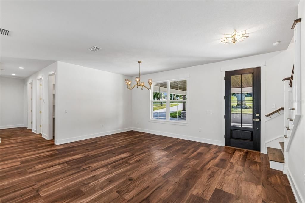 For Sale: $1,249,900 (5 beds, 5 baths, 3688 Square Feet)