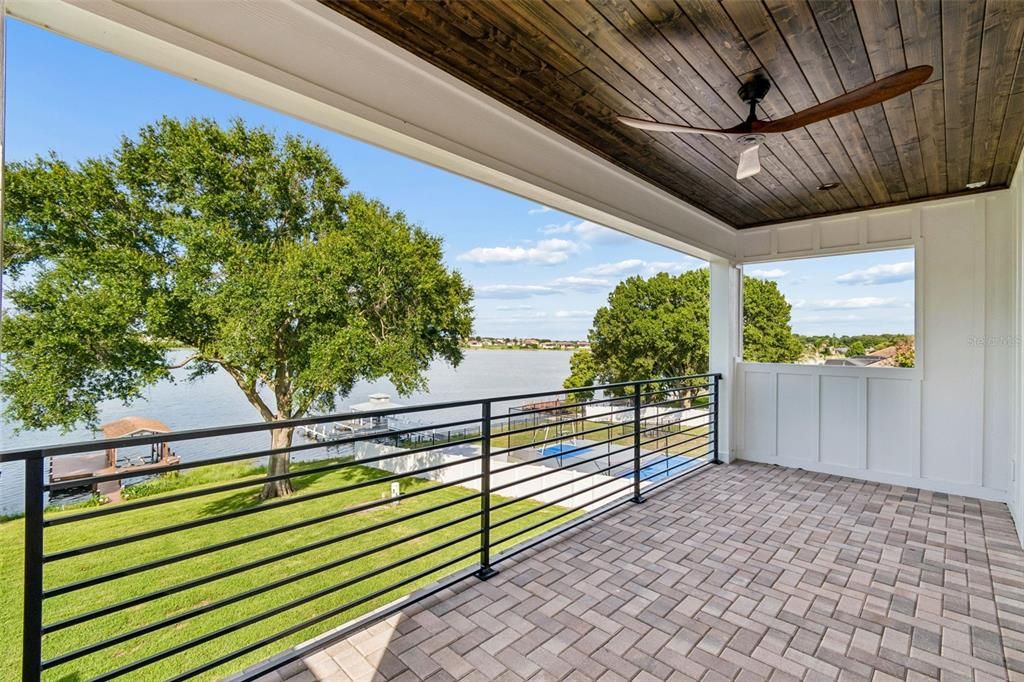 For Sale: $1,249,900 (5 beds, 5 baths, 3688 Square Feet)
