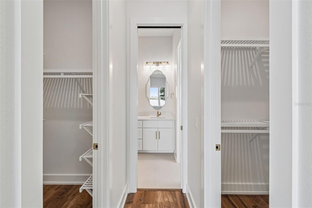 For Sale: $1,249,900 (5 beds, 5 baths, 3688 Square Feet)