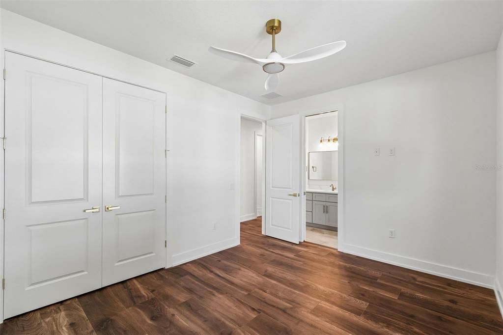 For Sale: $1,249,900 (5 beds, 5 baths, 3688 Square Feet)