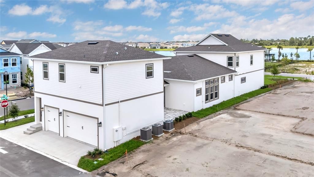 For Rent: $2,300 (1 beds, 1 baths, 890 Square Feet)
