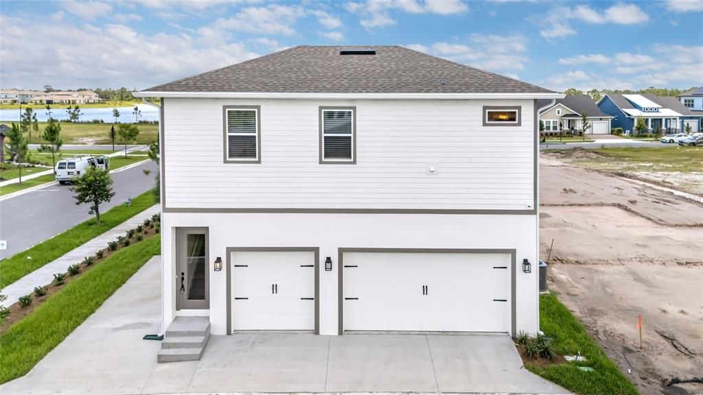 For Rent: $2,300 (1 beds, 1 baths, 890 Square Feet)