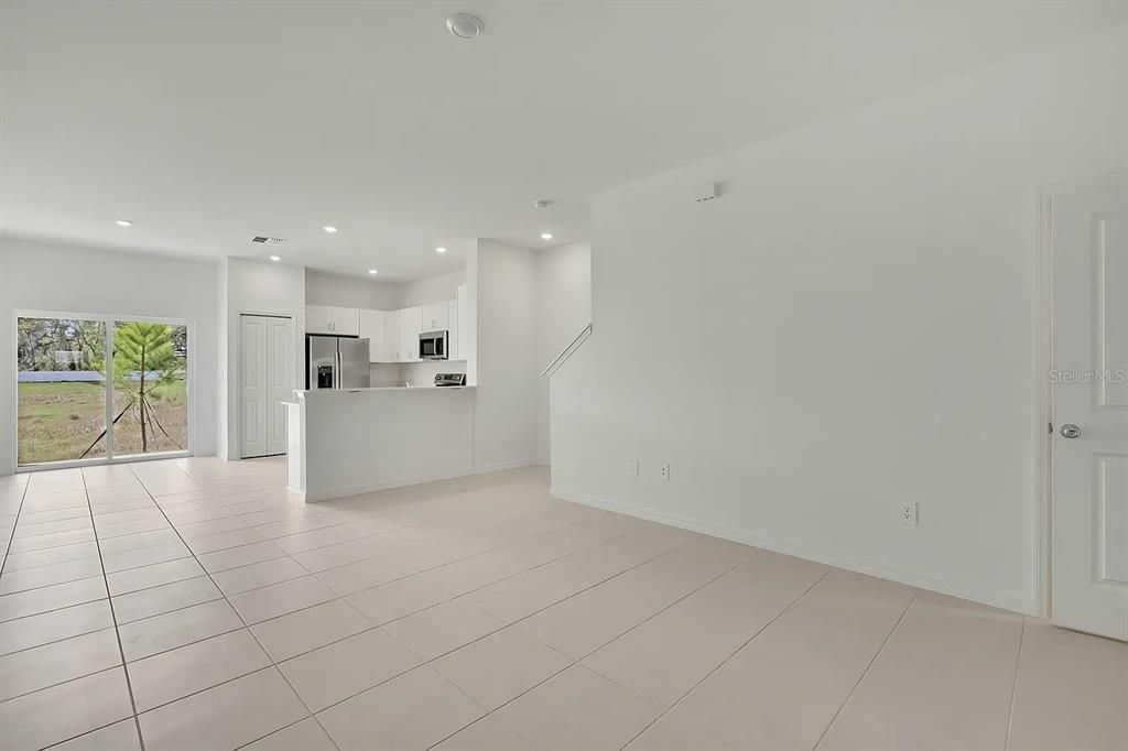 В аренду: $1,950 (3 спален, 2 ванн, 1634 Квадратных фут)