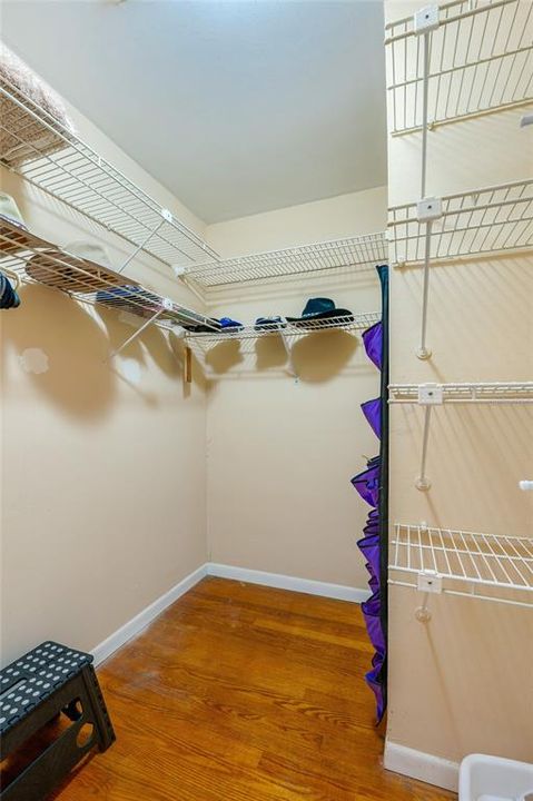 En Venta: $899,900 (3 camas, 3 baños, 2665 Pies cuadrados)