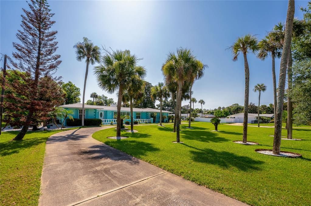 En Venta: $899,900 (3 camas, 3 baños, 2665 Pies cuadrados)