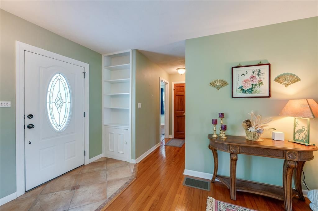 En Venta: $899,900 (3 camas, 3 baños, 2665 Pies cuadrados)