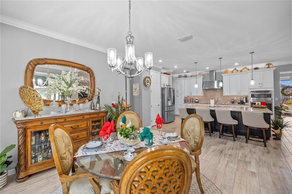 На продажу: $479,900 (2 спален, 2 ванн, 2104 Квадратных фут)