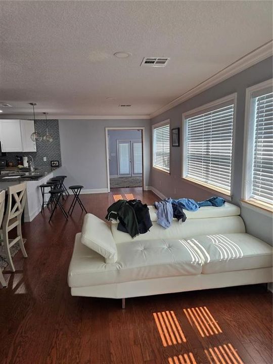 В аренду: $3,500 (5 спален, 4 ванн, 2824 Квадратных фут)