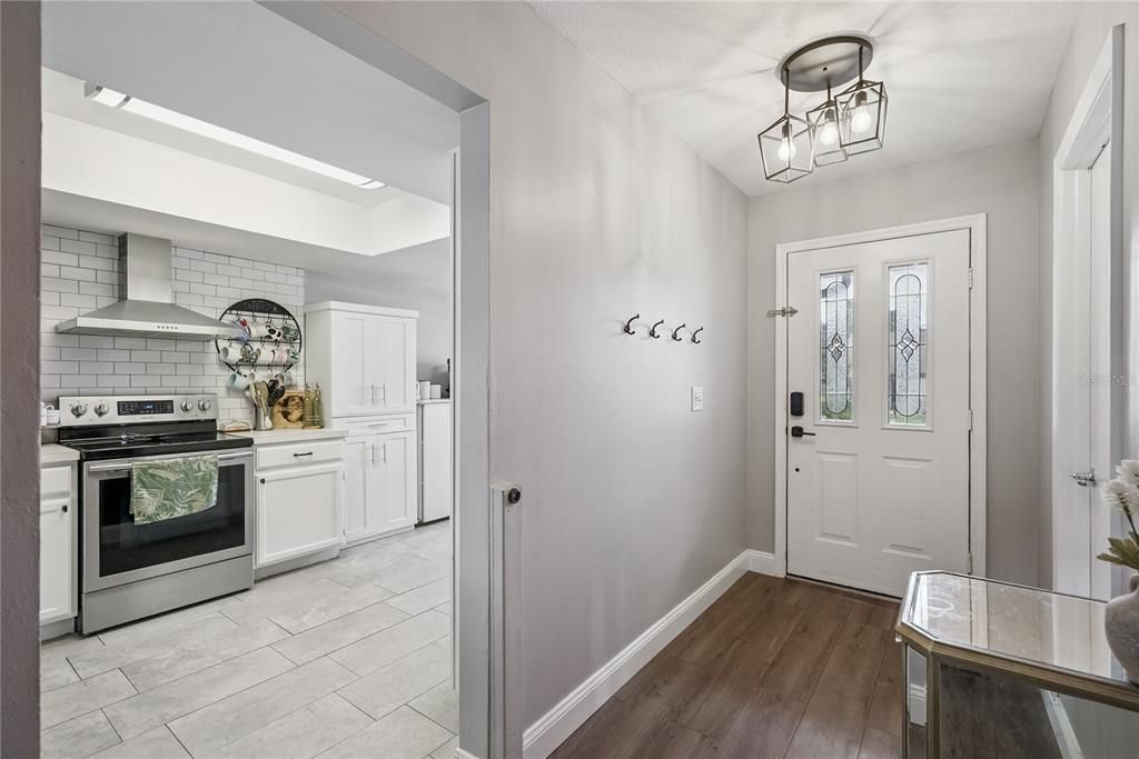 For Sale: $409,000 (3 beds, 2 baths, 1396 Square Feet)