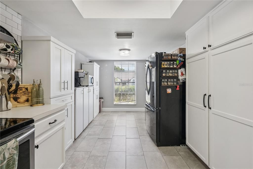 For Sale: $409,000 (3 beds, 2 baths, 1396 Square Feet)