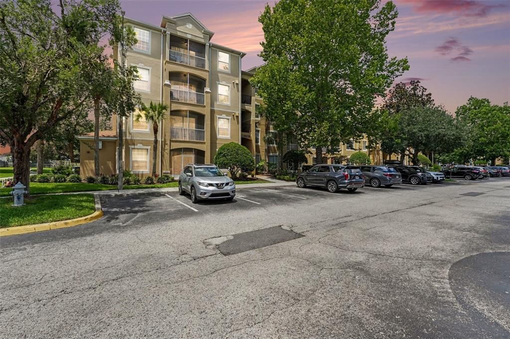 Active With Contract: $384,900 (3 beds, 2 baths, 1247 Square Feet)