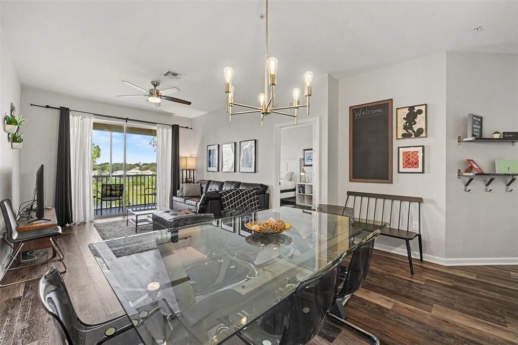 Active With Contract: $384,900 (3 beds, 2 baths, 1247 Square Feet)