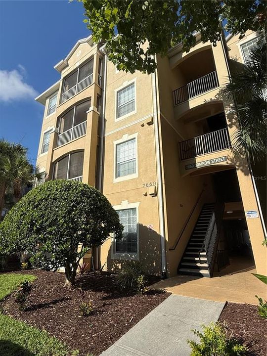 Active With Contract: $384,900 (3 beds, 2 baths, 1247 Square Feet)