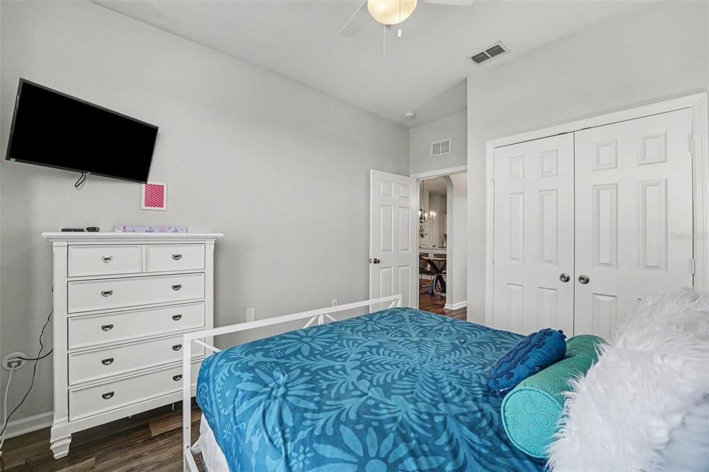Active With Contract: $384,900 (3 beds, 2 baths, 1247 Square Feet)