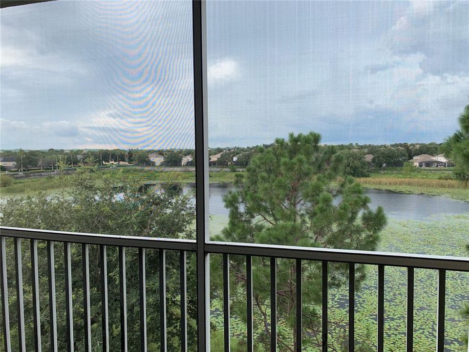 Active With Contract: $384,900 (3 beds, 2 baths, 1247 Square Feet)