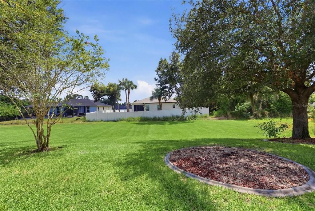Под контрактом: $309,000 (3 спален, 2 ванн, 1803 Квадратных фут)