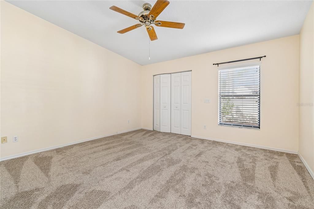 For Sale: $375,000 (3 beds, 3 baths, 1883 Square Feet)