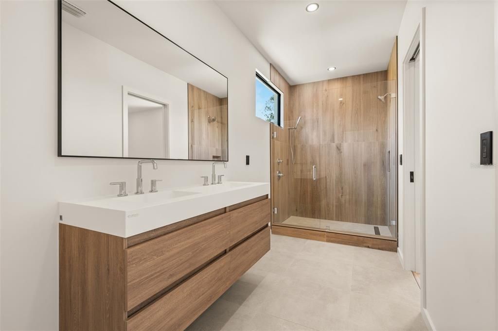 En Venta: $2,749,000 (5 camas, 4 baños, 3128 Pies cuadrados)