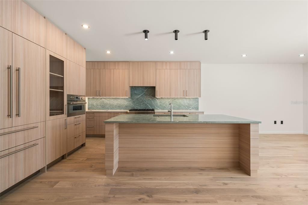 En Venta: $2,749,000 (5 camas, 4 baños, 3128 Pies cuadrados)