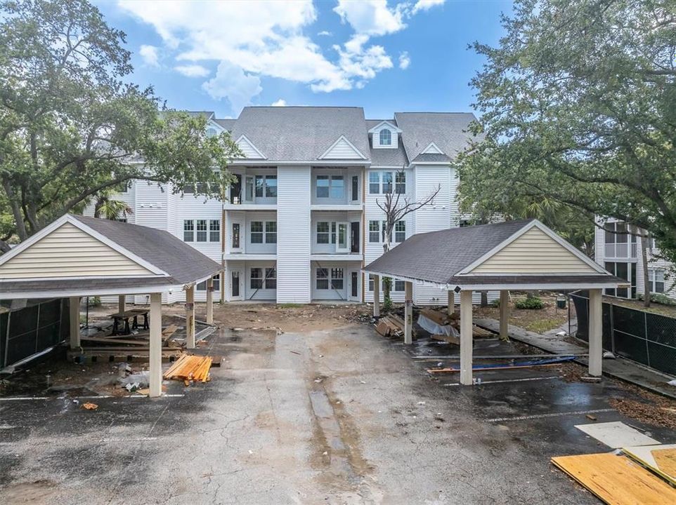 For Sale: $175,000 (2 beds, 2 baths, 1121 Square Feet)