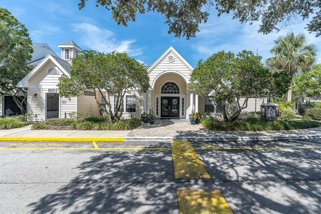 For Sale: $175,000 (2 beds, 2 baths, 1121 Square Feet)