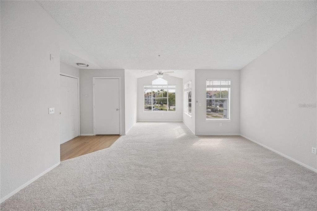 В аренду: $1,599 (2 спален, 2 ванн, 1026 Квадратных фут)