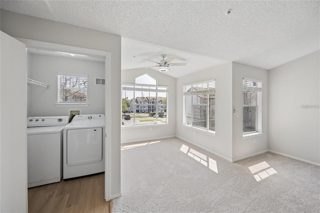 В аренду: $1,599 (2 спален, 2 ванн, 1026 Квадратных фут)