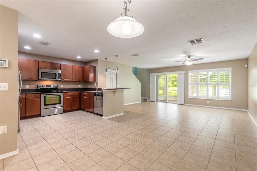 En Venta: $268,000 (3 camas, 2 baños, 1496 Pies cuadrados)