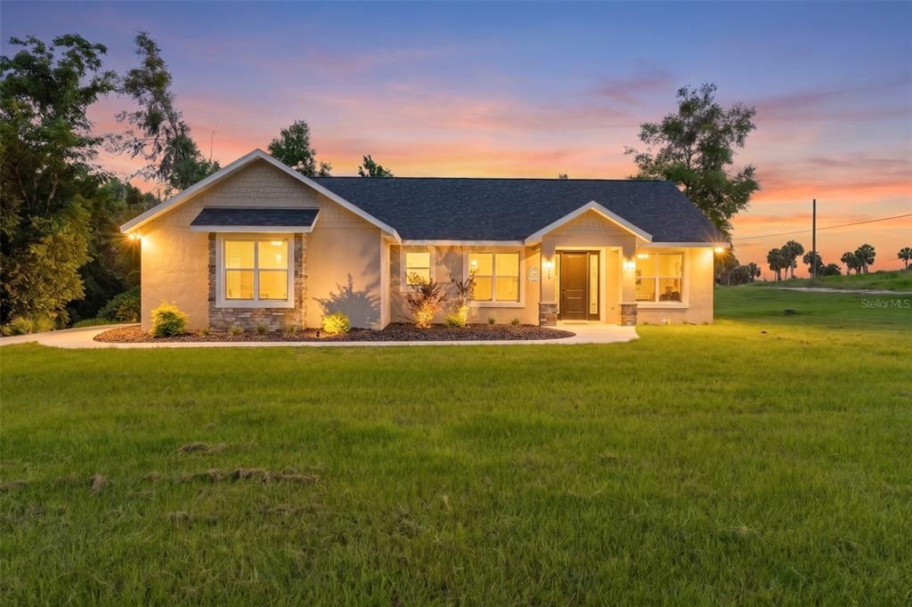 En Venta: $434,800 (3 camas, 2 baños, 1714 Pies cuadrados)