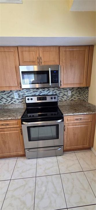 На продажу: $265,000 (3 спален, 2 ванн, 1578 Квадратных фут)
