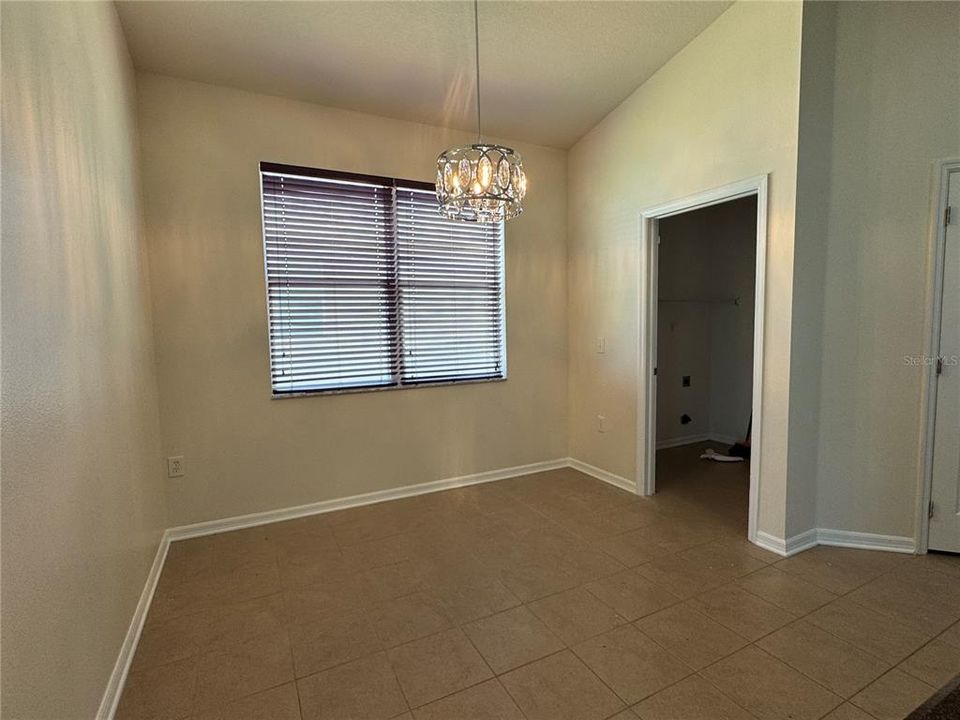 В аренду: $2,395 (3 спален, 2 ванн, 1757 Квадратных фут)