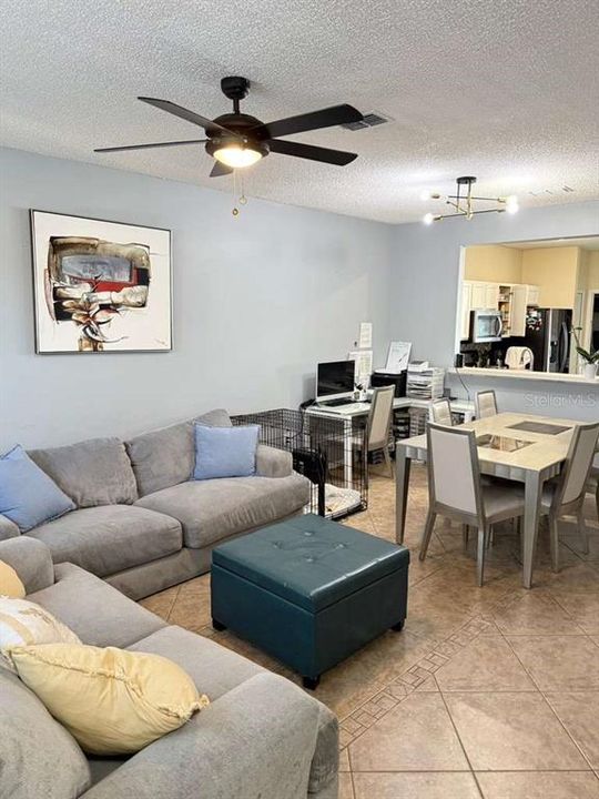 В аренду: $2,050 (2 спален, 2 ванн, 1388 Квадратных фут)