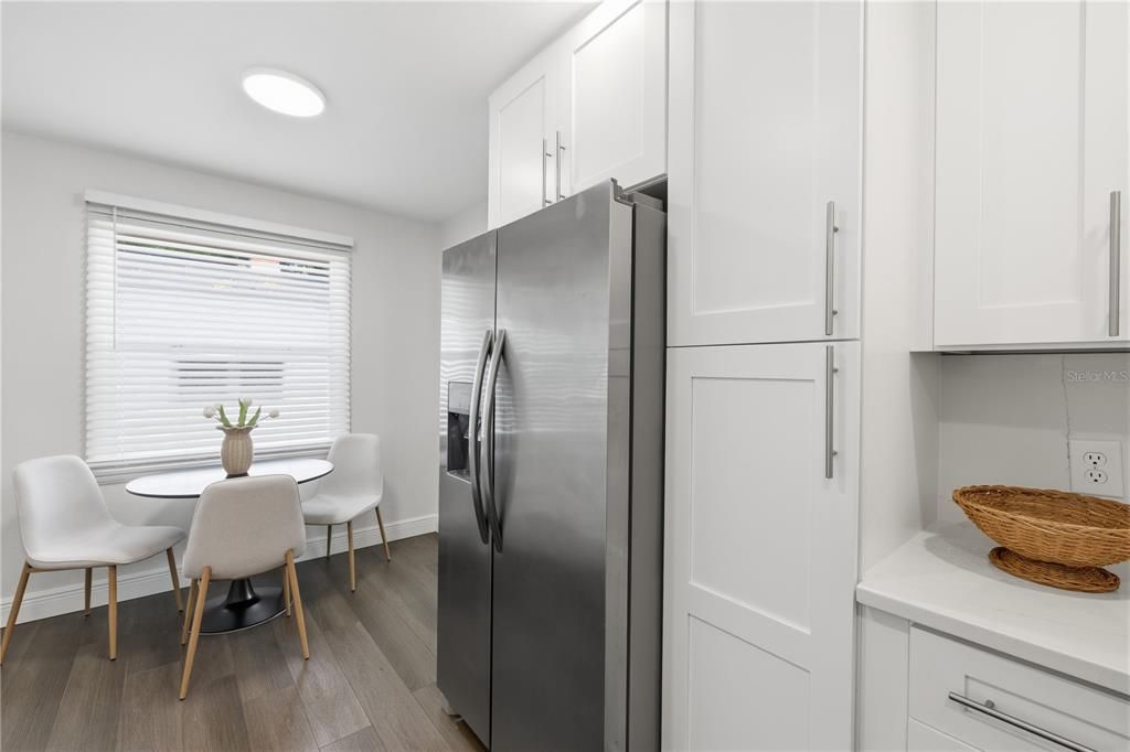 For Sale: $335,000 (2 beds, 1 baths, 786 Square Feet)
