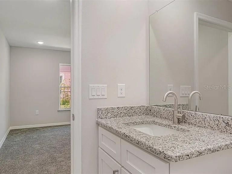 В аренду: $1,750 (2 спален, 2 ванн, 1071 Квадратных фут)