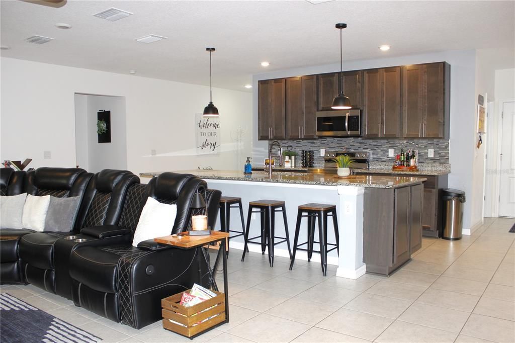 For Sale: $438,900 (3 beds, 2 baths, 1998 Square Feet)