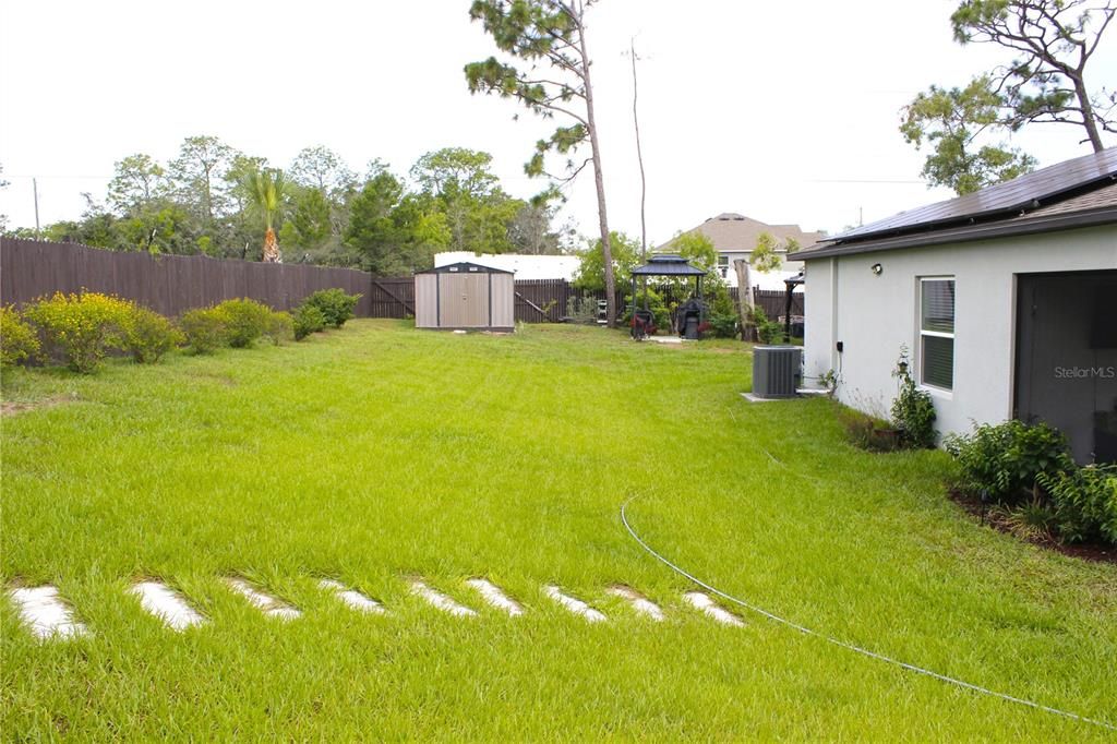 For Sale: $438,900 (3 beds, 2 baths, 1998 Square Feet)