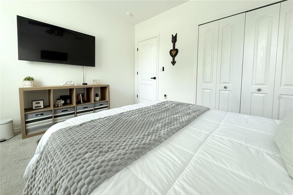 For Sale: $438,900 (3 beds, 2 baths, 1998 Square Feet)